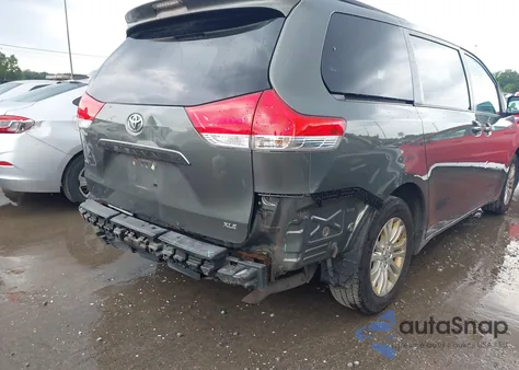 2011 Toyota Sienna Xle V6 from USA, damaged, VIN 5TDYK3DC9BS158727